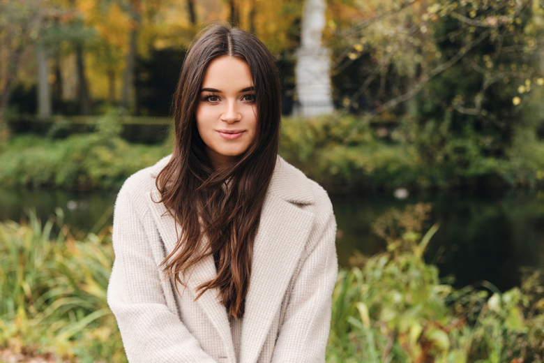 attractive-brunette-girl-coat-dr.jpg