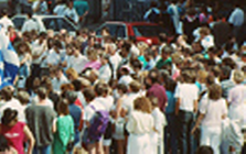 10_crowd.png
